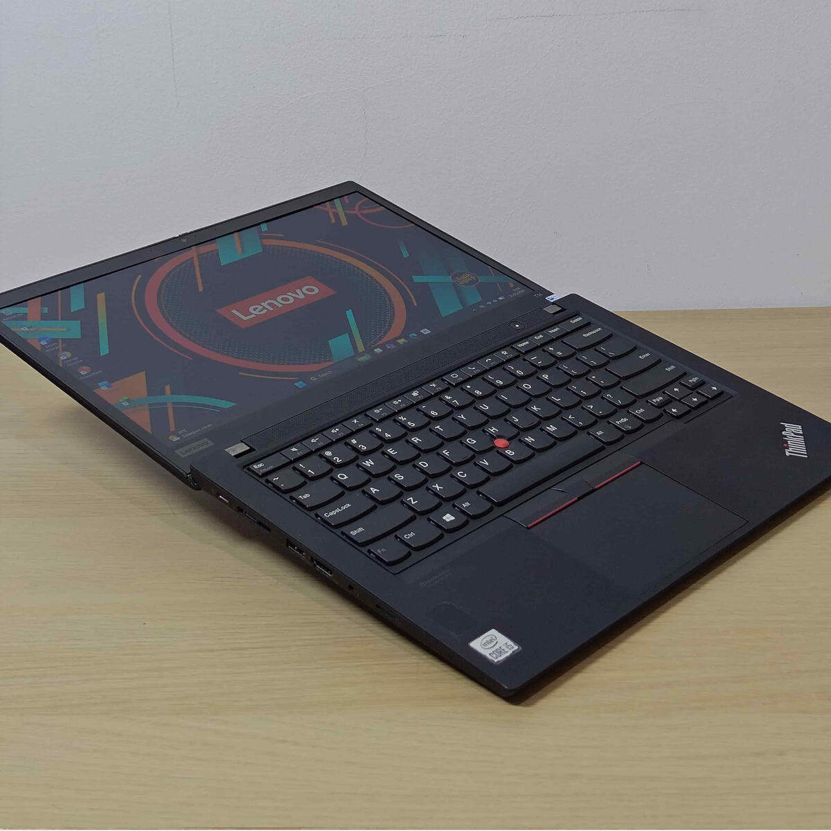 T14 G1 Flex Flat Butik Laptop