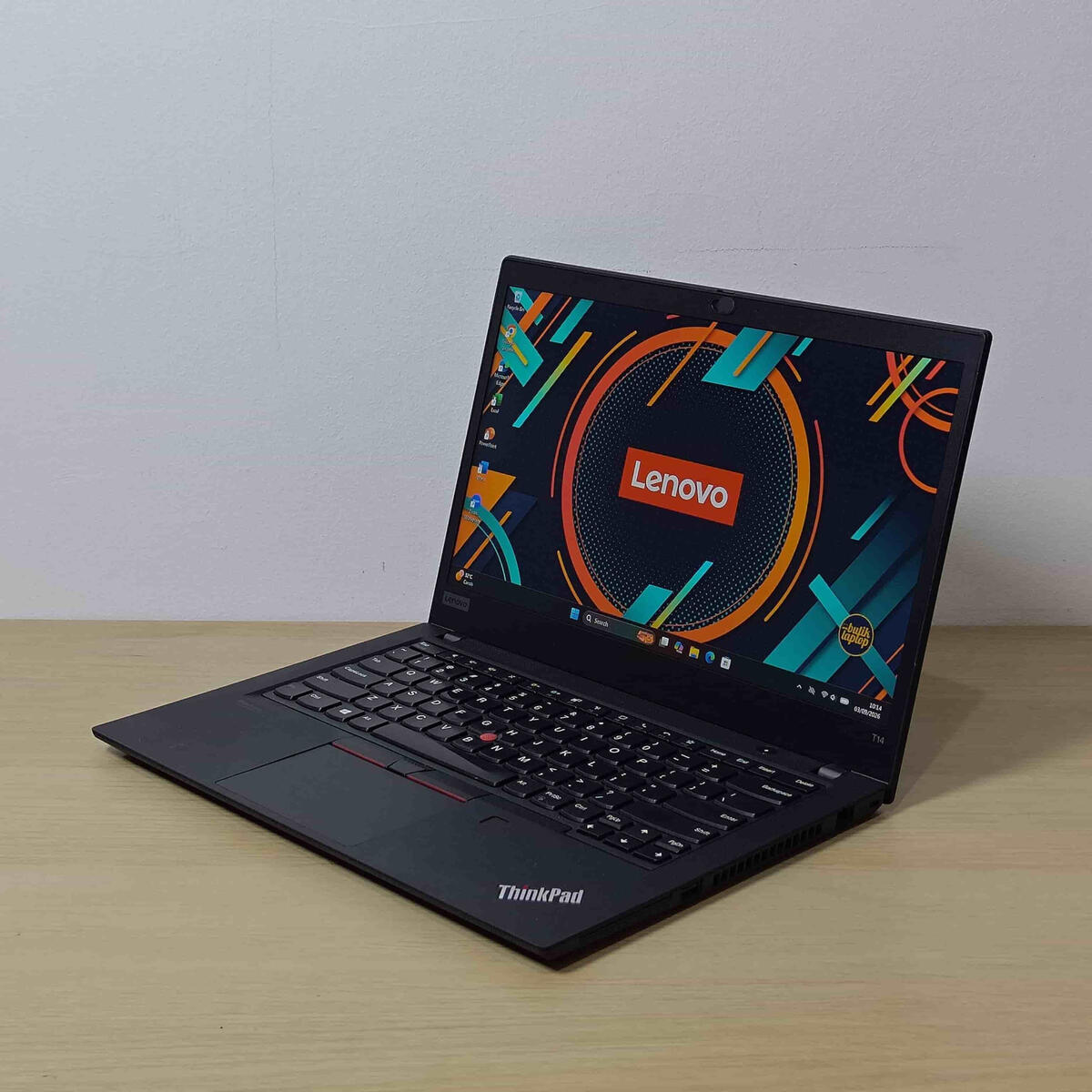 T14 G1 Depan Kanan Butik Laptop
